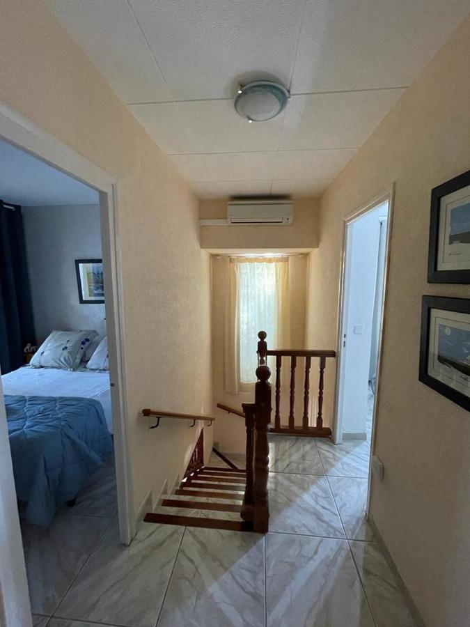 Leones Villa Empuriabrava Eksteriør bilde